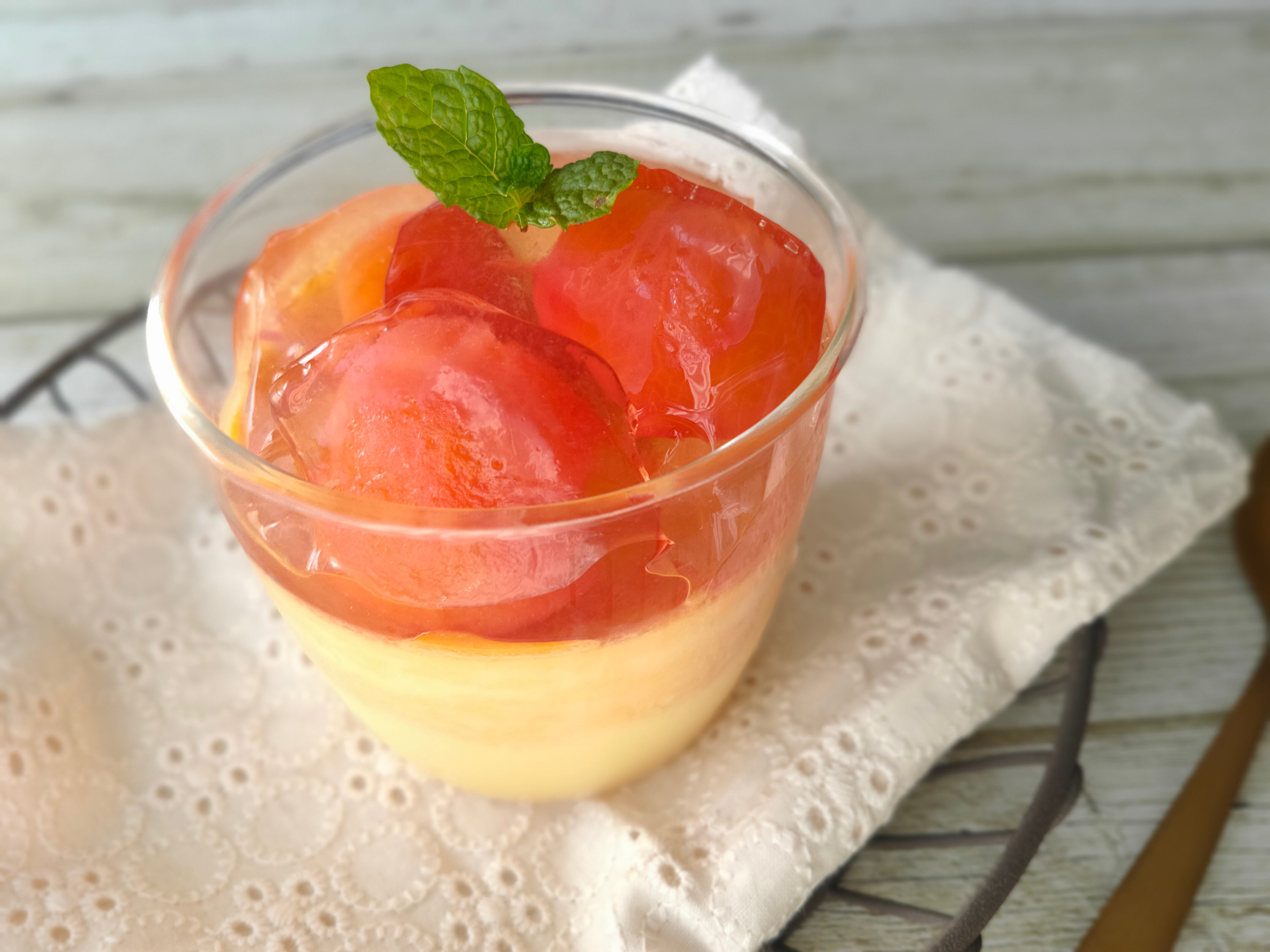 映える ミニトマトのグラスゼリー はまるっとトマトゼリーがトマトのプリンにオン Wトマトのおいしさ あたらしい日日 こんな時代のニューノーマルな暮らし方 食と農 生活情報をお届けします