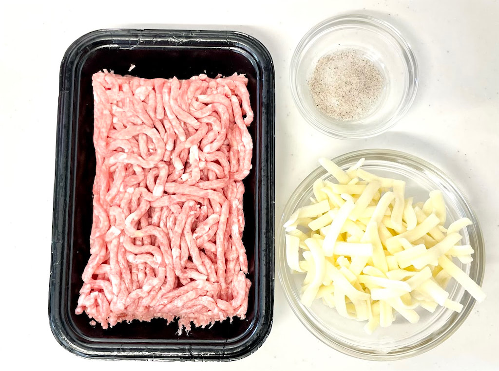 買ったひき肉をトレイからひっくり返して焼くだけ やけくそハンバーグ が雑なんだけど斬新でウマい あたらしい日日 こんな時代のニューノーマルな暮らし方 食と農 生活情報をお届けします