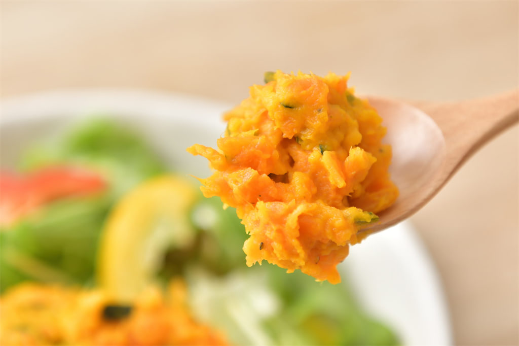 産地直伝にんじんレシピ 寒さで甘み増量 冬にんじん かぼちゃのマッシュサラダ しかもレンチン あたらしい日日 こんな時代のニューノーマルな暮らし方 食と農 生活情報をお届けします