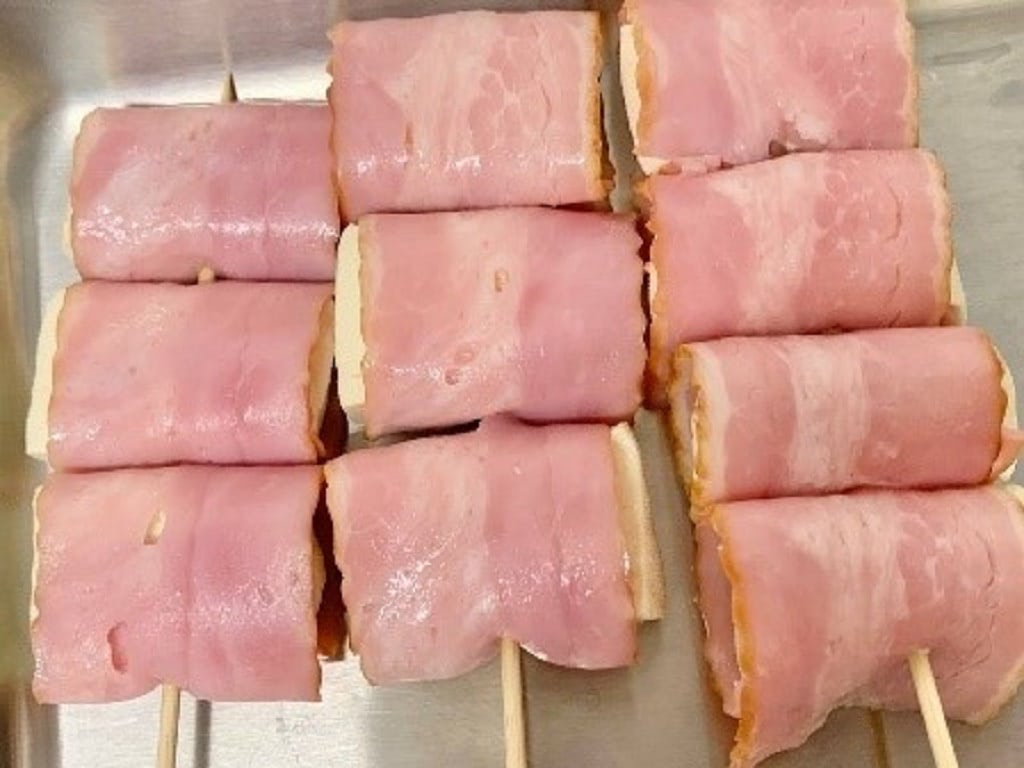 豆腐が主役 水切りした木綿でボリューミィ 豆腐のベーコン巻き串 作ってみた 豆腐グラタンも あたらしい日日 こんな時代のニューノーマルな暮らし方 食と農 生活情報をお届けします 豆腐が主役 水切りした木綿でボリューミィ 豆腐のベーコン巻き串 作ってみた 豆腐グラタンも あたらしい日日 こんな時代のニューノーマルな暮らし方 食と農 生活情報をお届けします