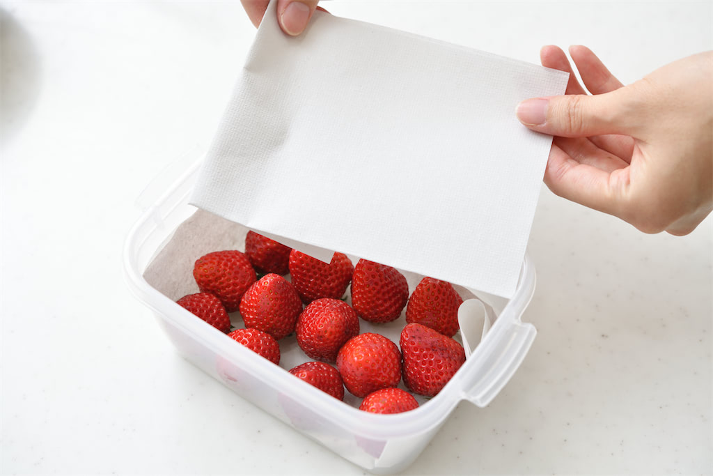 いちごはパックのまま冷蔵保存ng 農家直伝 いちごの正しい保存法 鮮度キープのコツは 並べ方と洗い方 あたらしい日日 こんな時代のニューノーマルな暮らし方 食と農 生活情報をお届けします