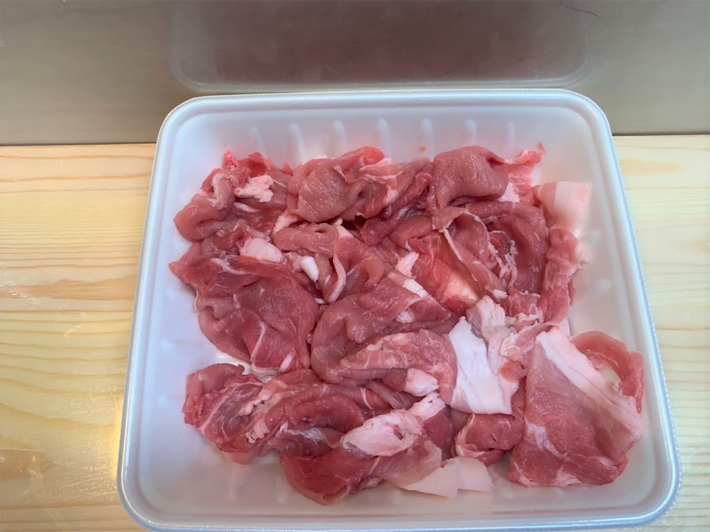 豚肉の こま切れ と 切り落とし の違いって知ってる 肉野菜炒めにおすすめはどっち 調理の常識 あたらしい日日 こんな時代のニューノーマルな暮らし方 食と農 生活情報をお届けします