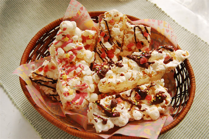 温めたマシュマロとポップコーン和えたの!?「マシュマロポップコーン