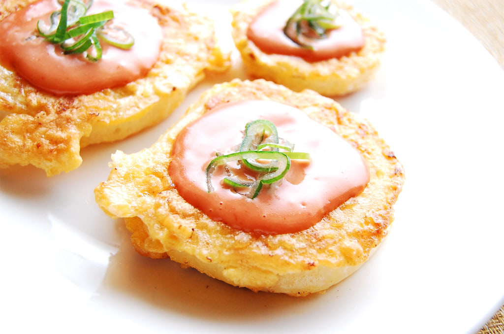 切った瞬間、旨汁ブシャ―!!ハイカラ洋食「新玉ねぎのチーズピカタ」作