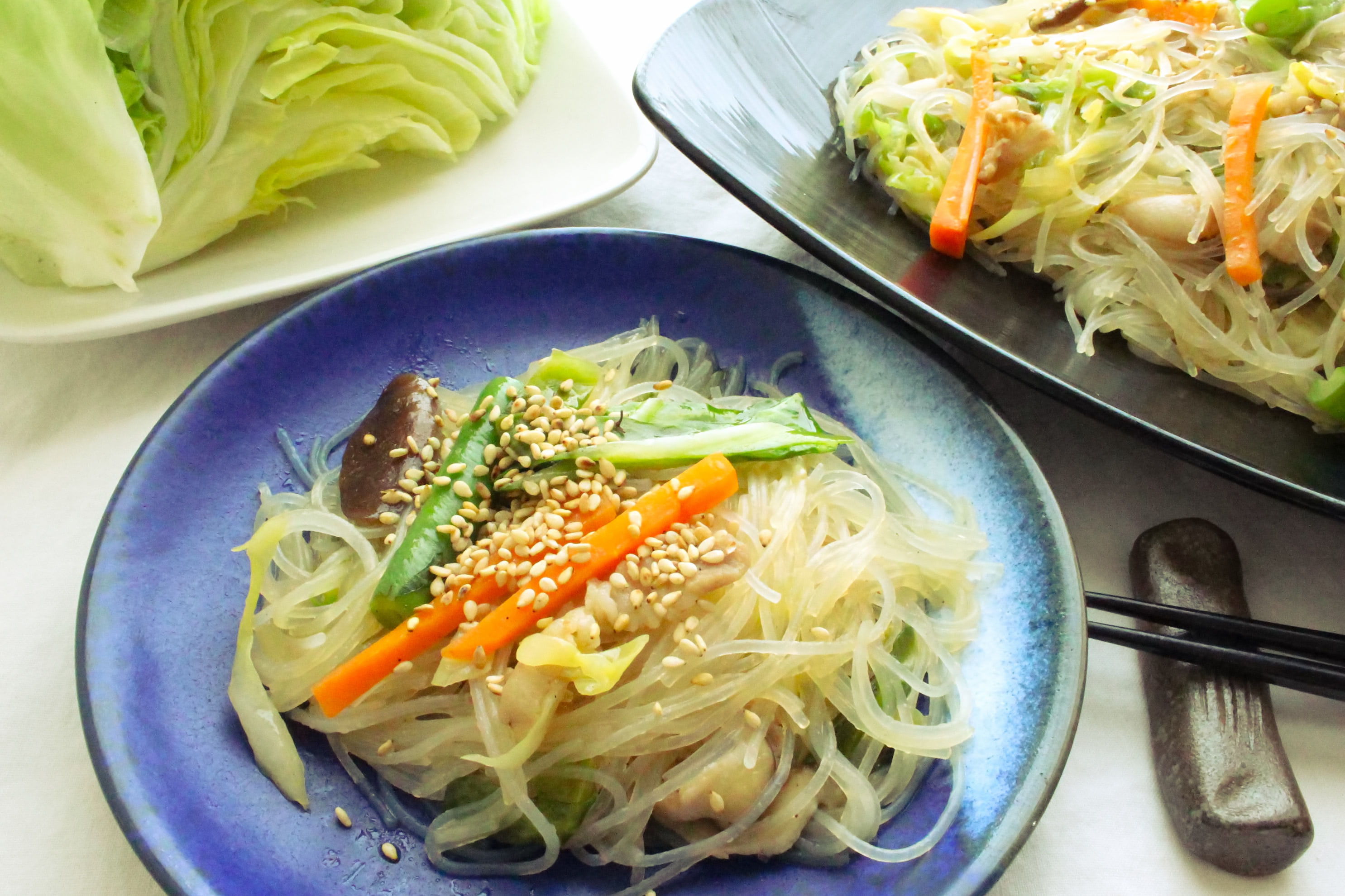 シェフ脇屋発】鶏ガラの優しい旨味とたっぷり野菜の甘みが麺にしみしみ