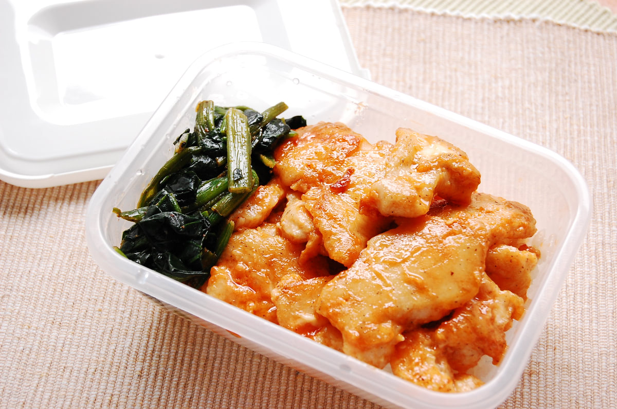 鶏 胸 肉 弁当