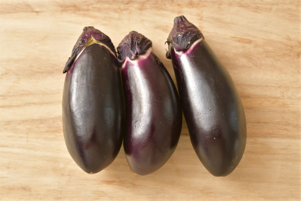 おいしいなすの選び方】農家直伝！皮つるつるで張りがいいプラス「ヘタ