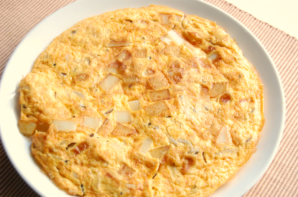 全農Twitter】じゃがいも1個にしめじ1パックで「スパニッシュオムレツ