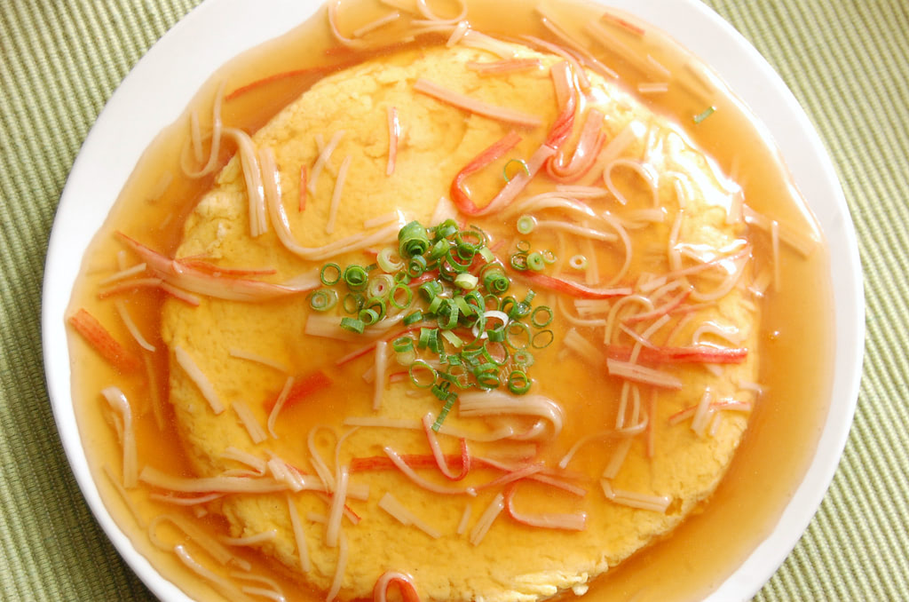 2人前100円】超コスパおかず降臨！少ない卵でガッツリうまい「豆腐かに