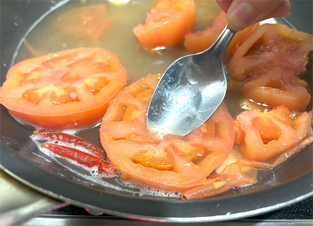 星付き店の元料理長】市販の素不要！トマトで出汁をとって