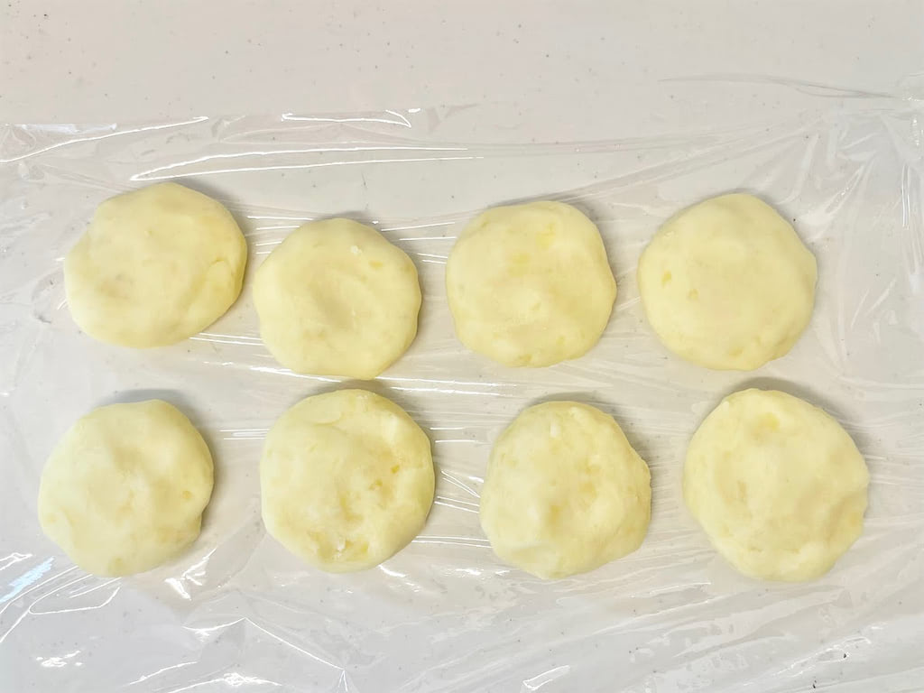 モチモチの食感がお好きなら…「もちポテト」作ろう！レンチンして潰し